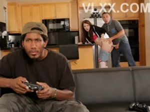 Tình cờ gặp lại bạn trai cũ, giờ đây cô ấy thật xinh và Trả bài siêu giỏi