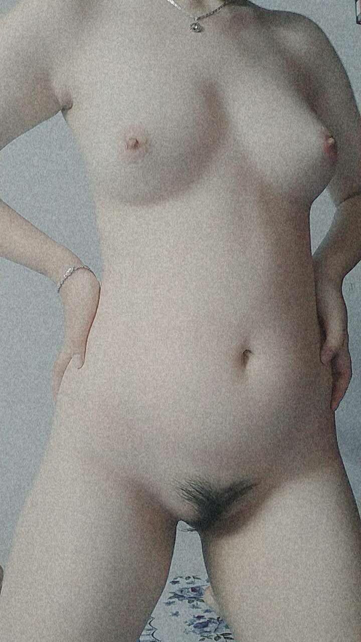 Bố dượng một mình nuôi lớn con gái… và ghen khi thấy con gái sắp kết hôn